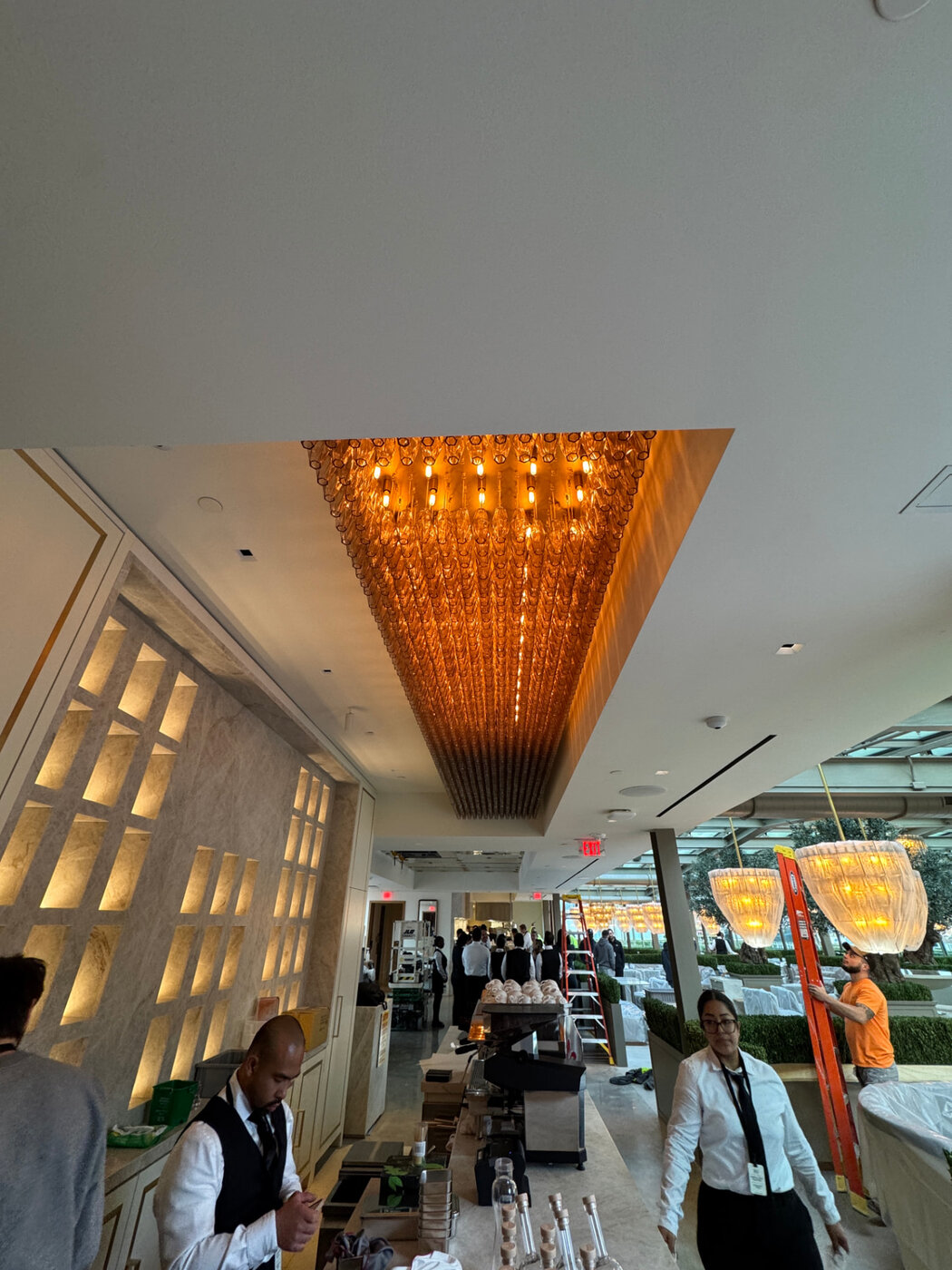 Commercial restaurant lighting installation